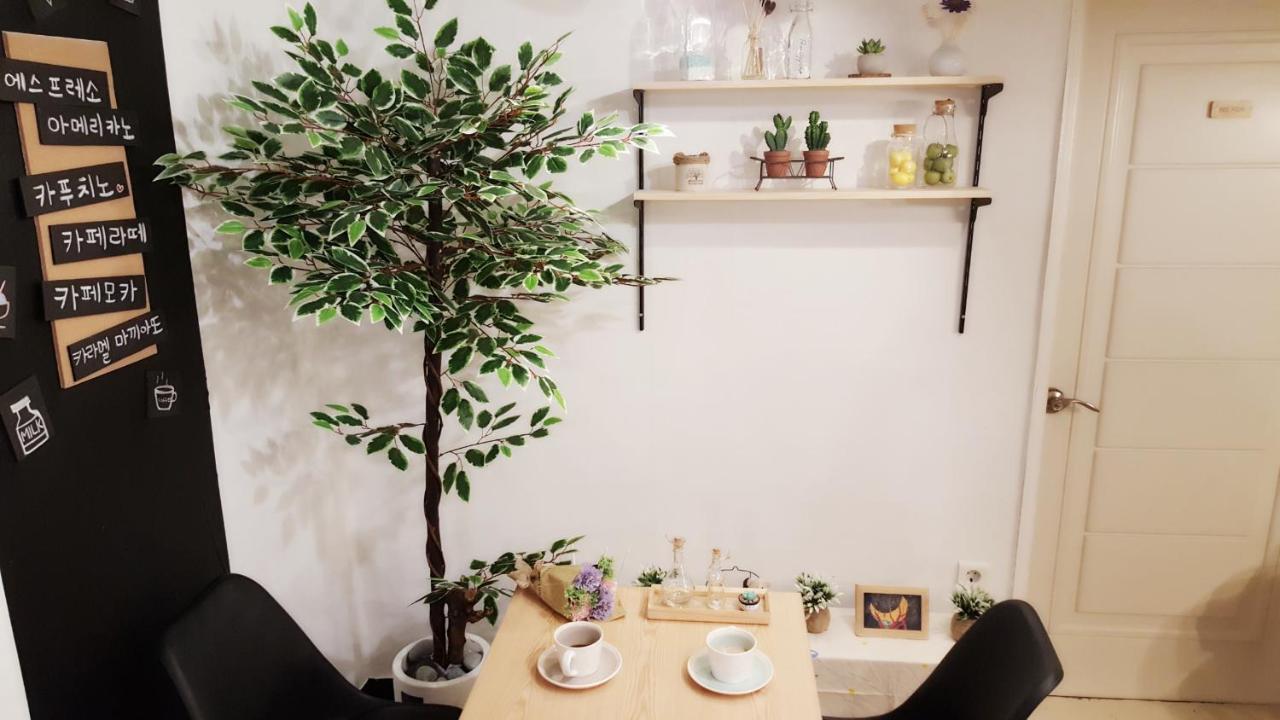 Hongdae Mainstreet Two Room House Seoel Buitenkant foto