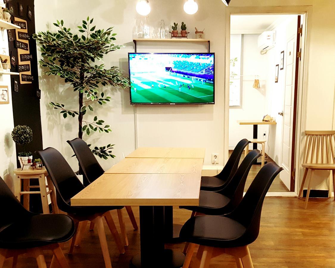 Hongdae Mainstreet Two Room House Seoel Buitenkant foto